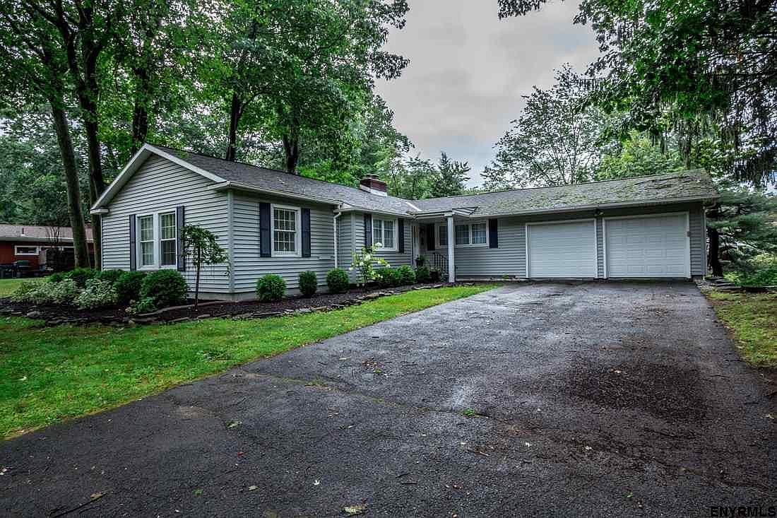 1954 Village Rd, Niskayuna, NY 12309 Zillow