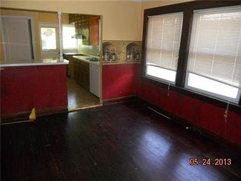 4th image of 1222 S Ash Ave
