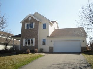 2109 Cardinal Dr, Shakopee, MN 55379