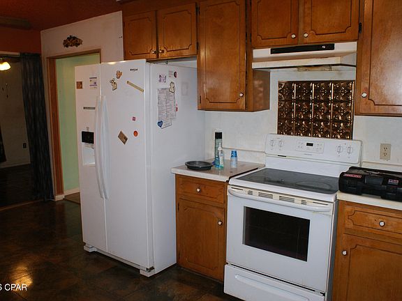 4th image of 2836 Borden St