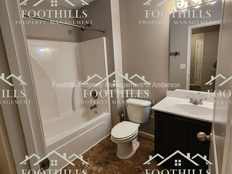 1027 Whirlaway Cir — Photo 17