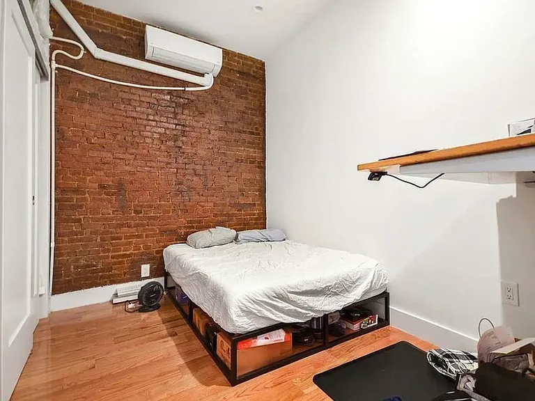 1709 2nd Ave #1R — Photo 6