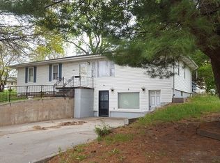 1413 11th St, Auburn, NE 68305