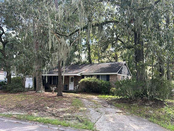 2nd image of 125 Windsor Rd
