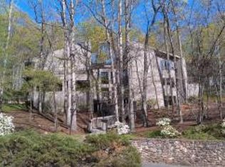 4838 Deerfield Rd, Roanoke, VA 24018