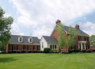 2nd image of 7511 Lambton Park Rd