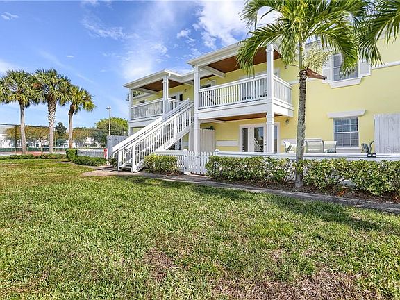 4th image of 267 Seahorse Dr SE #A