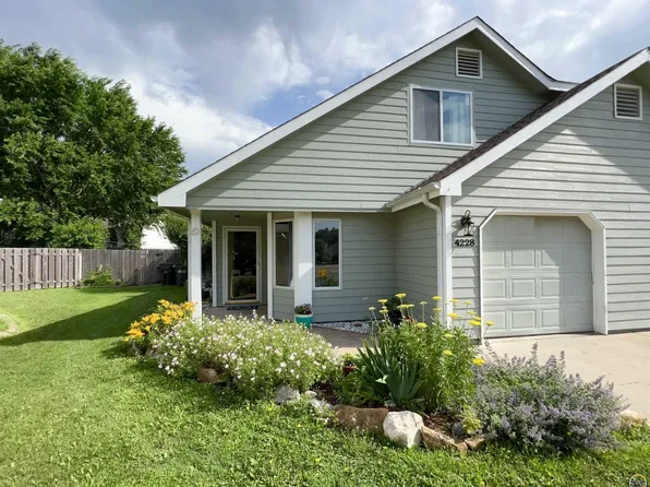 4228 Timberline Ct, Lawrence, KS 66049