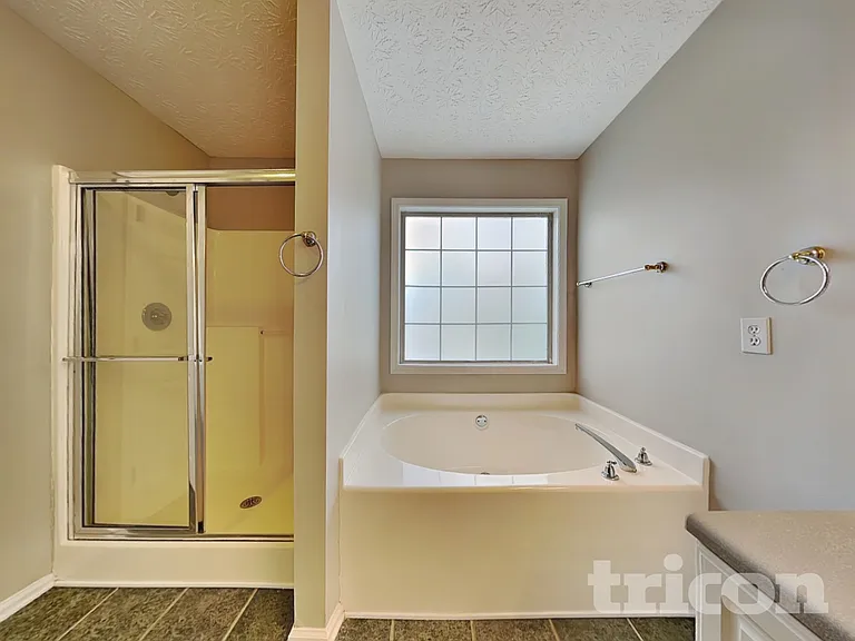 1685 Nottingham Way — Photo 7