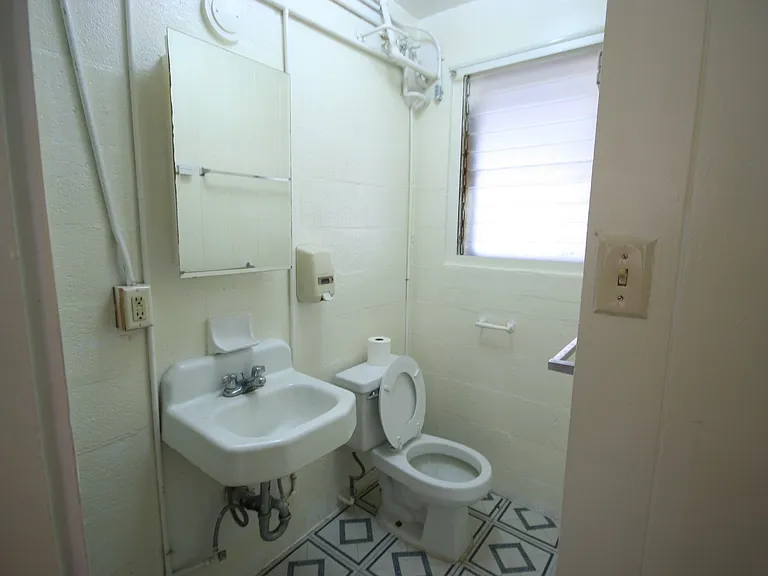 1132 Kamaile St — Photo 5