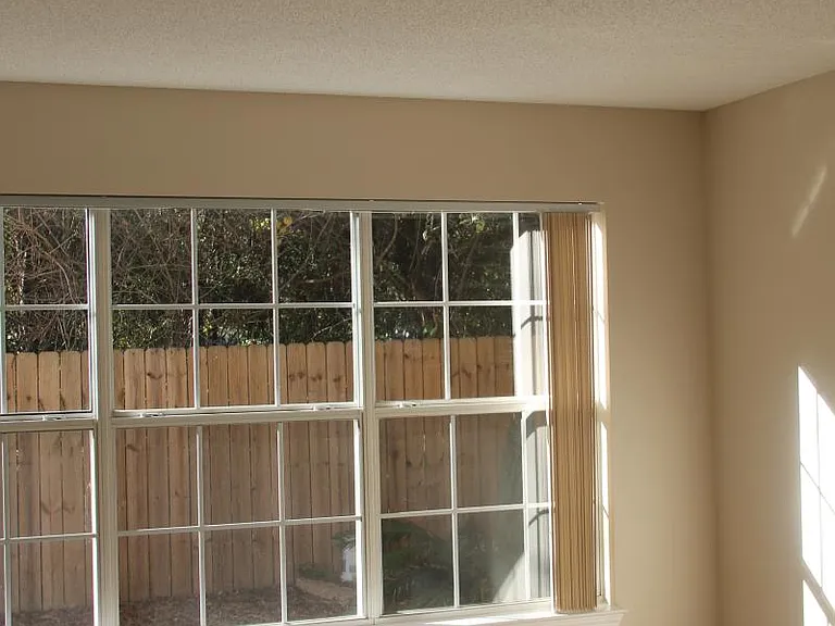 Dining triple window