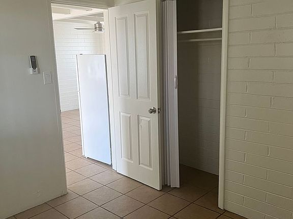 3rd image of 3134-3164 N Fontana Ave #3144