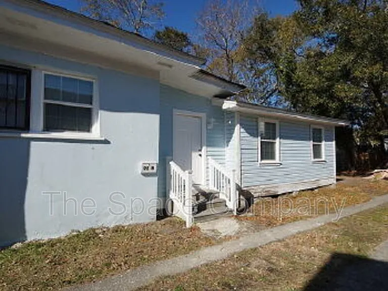 98 San Souci St #B — Photo 1