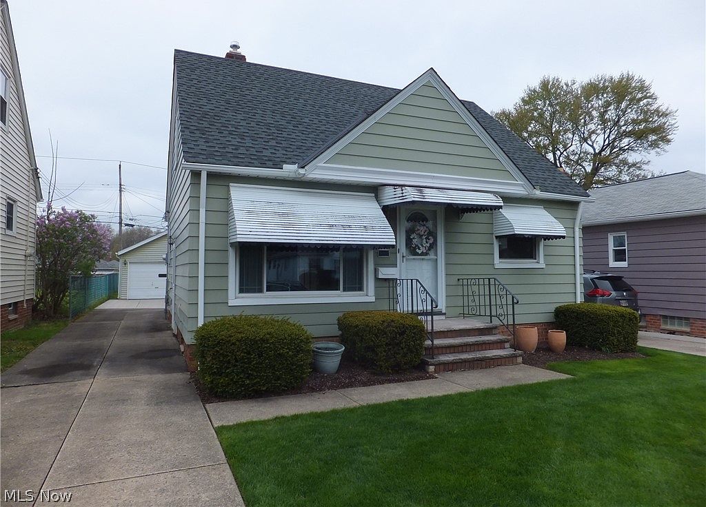 2434 Stanfield Dr, Parma, OH 44134 Zillow