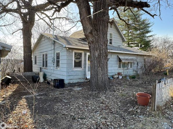 475 Bluff St, Lehigh, IA 50557