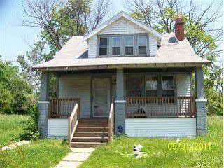 1st image of 2582 Eastlawn St