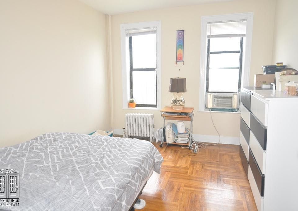 1st image of 2818 42nd St APT 3B