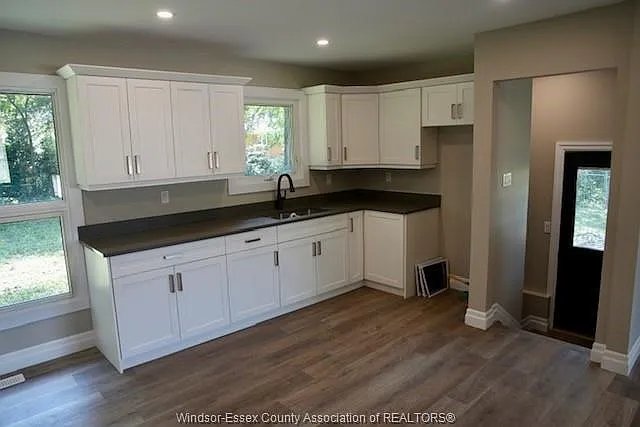 3 bed, 3.0 bath, $2,600 — Photo 2