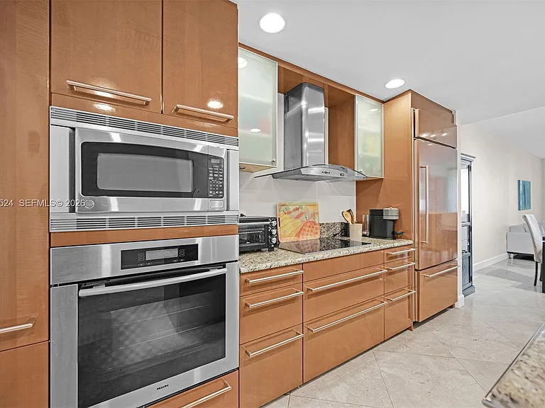 3801 Collins Ave #1102 — Photo 19