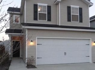 24 Spring Lake Cir, Savannah, GA 31407