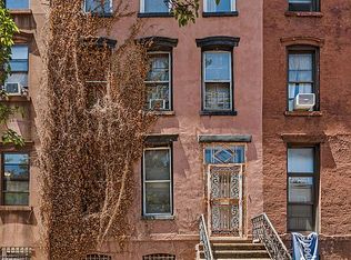 90 Ryerson St, Brooklyn, NY 11205