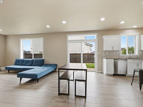 5th image of 1285 Tirion Ave