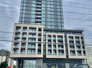 86 Dundas St E #302, Mississauga, ON L5A 1W4
