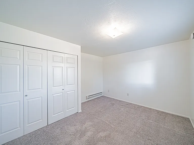 2022 W Broadway St #2022 — Photo 15