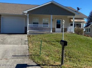 125 Grandview Ln, Crossville, TN 38571