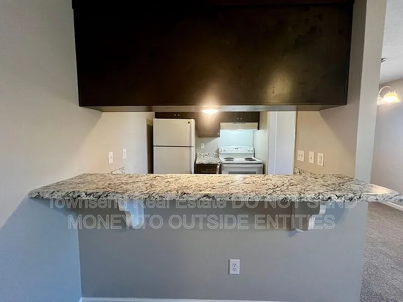 1 bed, 1.0 bath, 950 sqft, $875 — Photo 4