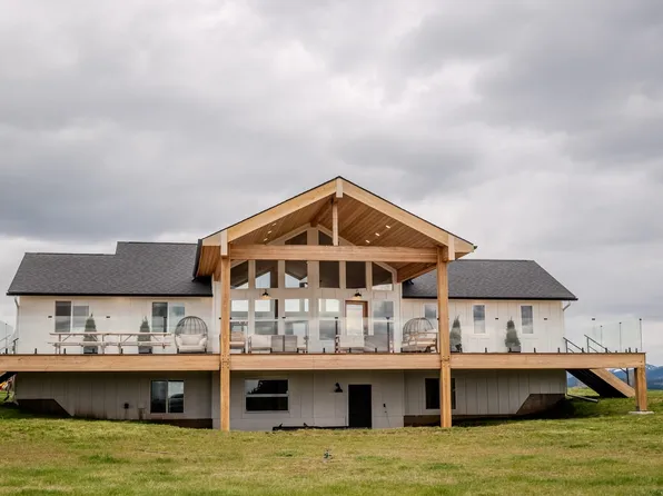 11011 S Bruna Rd, Valleyford, WA 99036