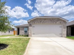 4018 Lena Gdns, Von Ormy, TX 78073