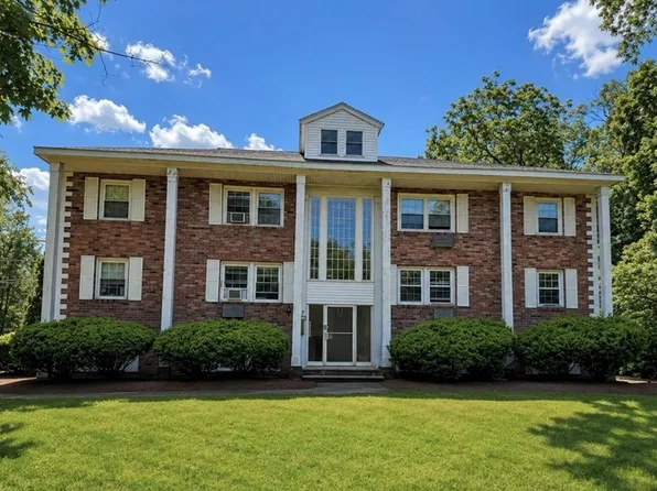 39 N Billerica Rd APT 4, Lowell, MA 01852