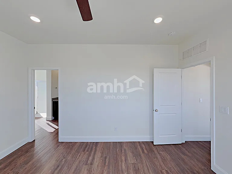 2701 W 3400 S — Photo 8