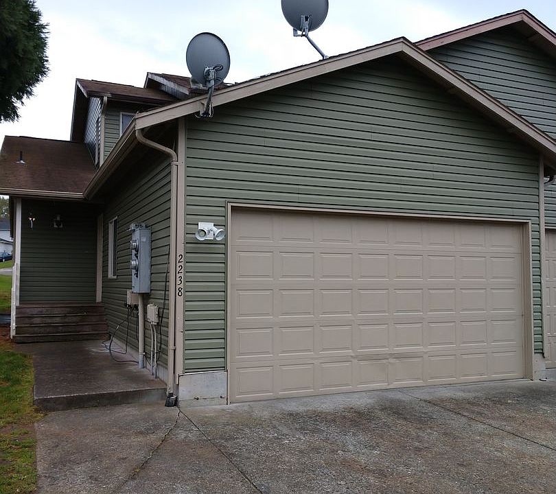 1st image of 2236 & 2238 Yew St #2236