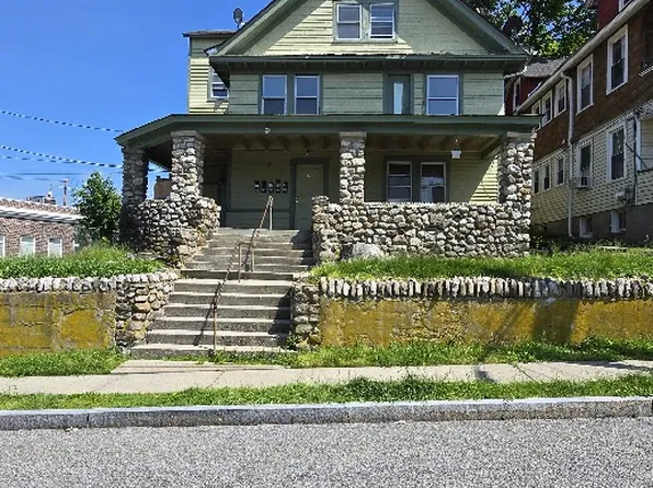 13 Maple St APT 2F, Walden, NY 12586