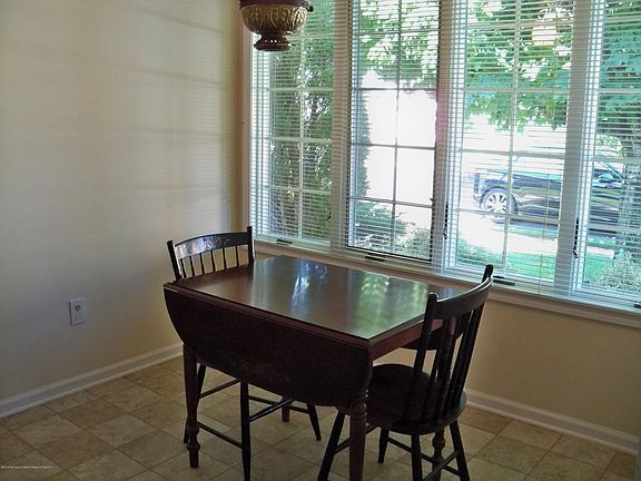 3rd image of 2243 S Chanticleer Ct