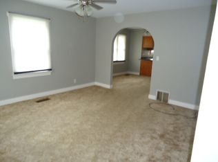 125 W Washington St, Somonauk, IL 60552