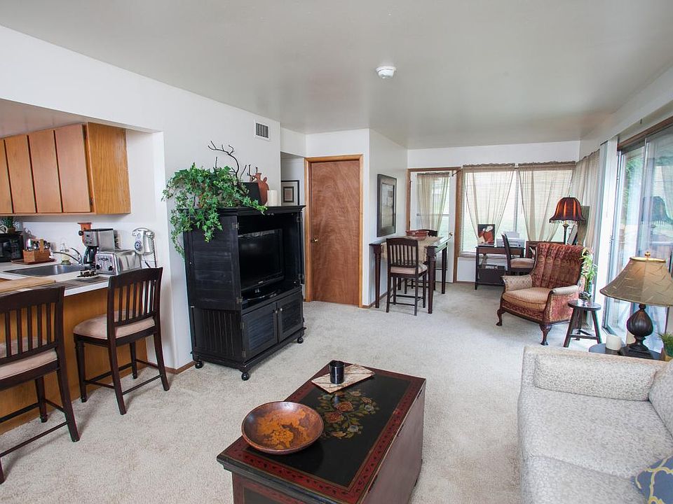 Windpoint Apartments 4042 N Main St Racine WI Zillow