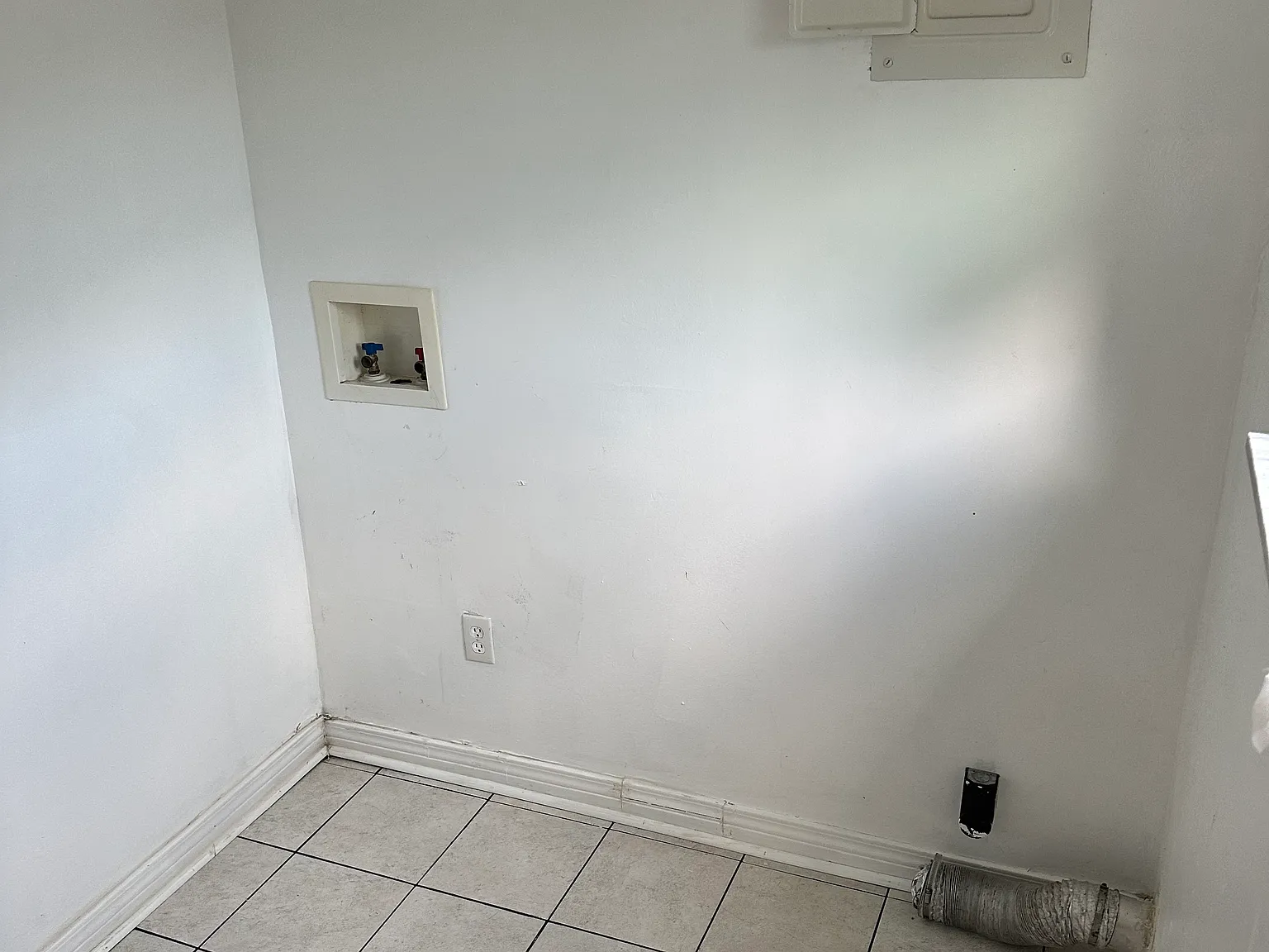 3 bed, 963 sqft, $850 — Photo 4