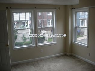 174 Calumet St #174J, Boston, MA 02120