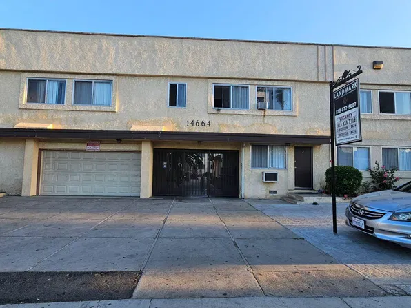 14664 Roscoe Blvd