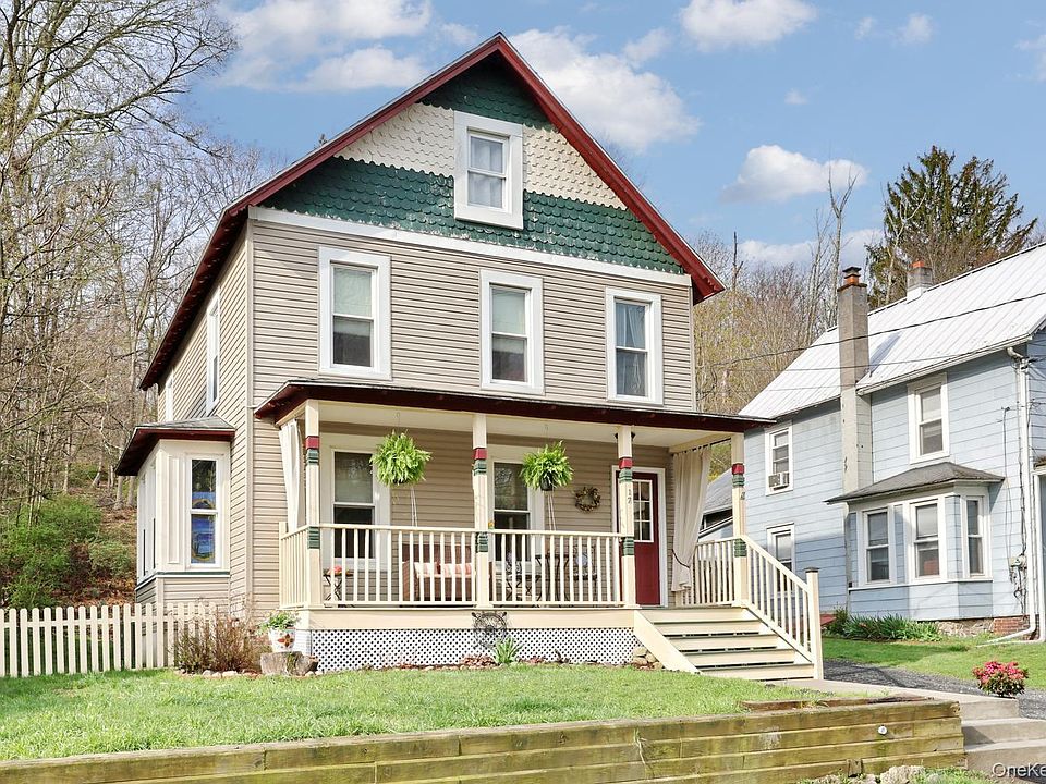 1st image of 17 1st Avenue