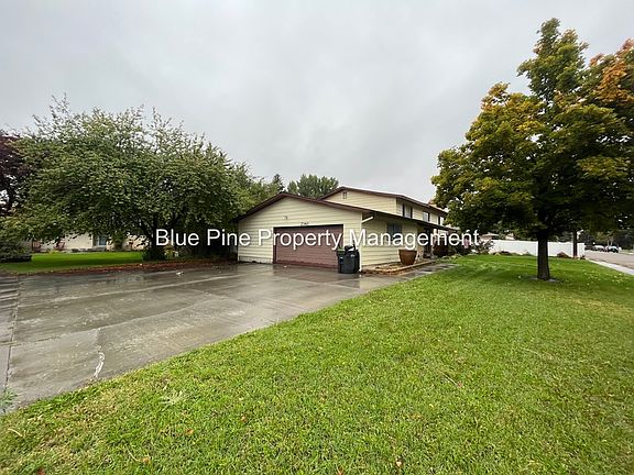 2nd image of 2340 Richards Ave