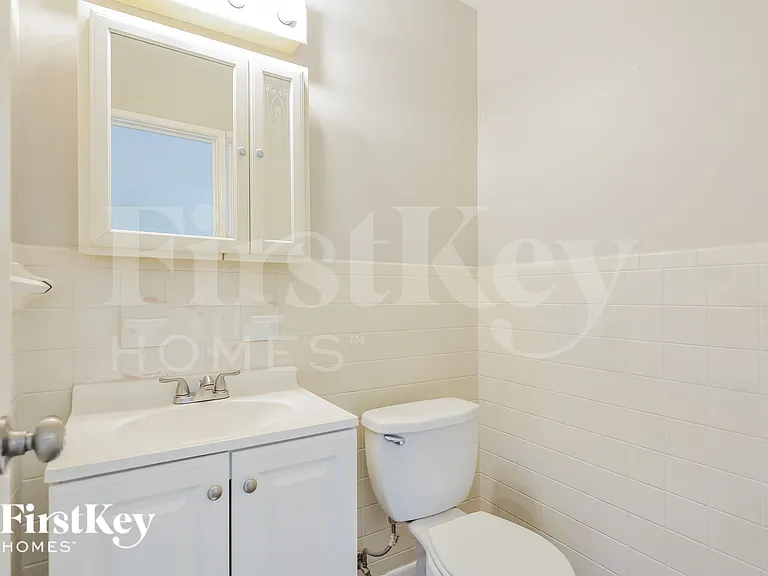 3245 Santiago Dr — Photo 10