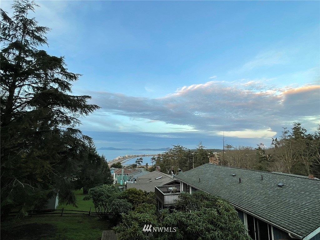 Oak Harbor, WA 98277