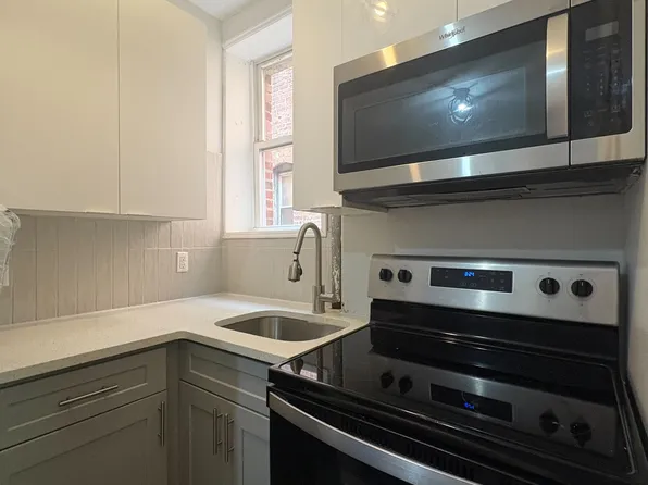 1839 Park Place image 10 of 13