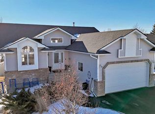 127 N Duston St, Red Deer, AB T4R 2V8