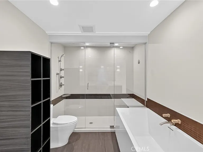855 Santa Ana St — Photo 19