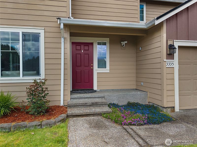 4th image of 3335 68th Avenue SW